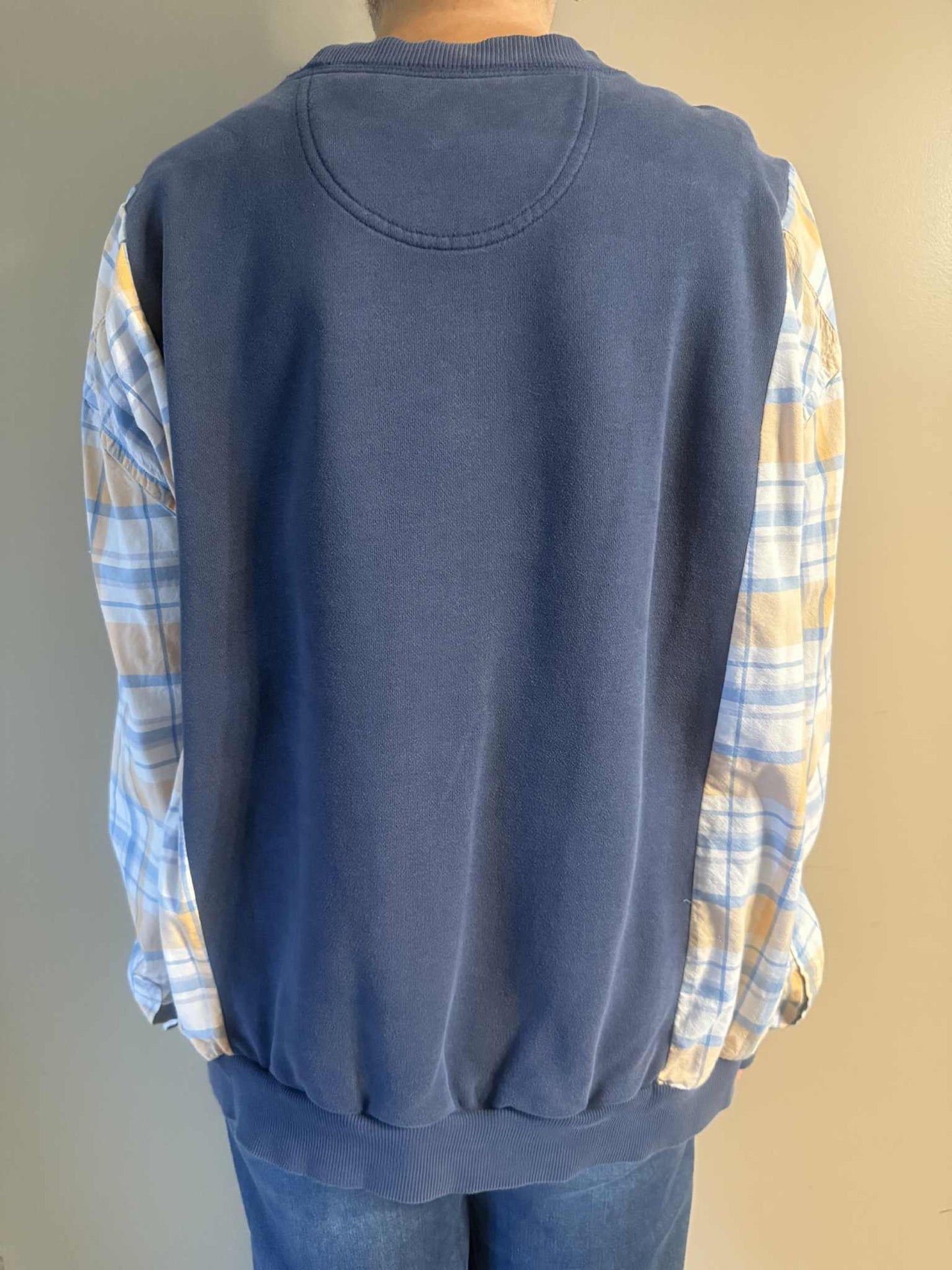 Upcycled Hoodie / Sweatshirt - Flowers (XL)