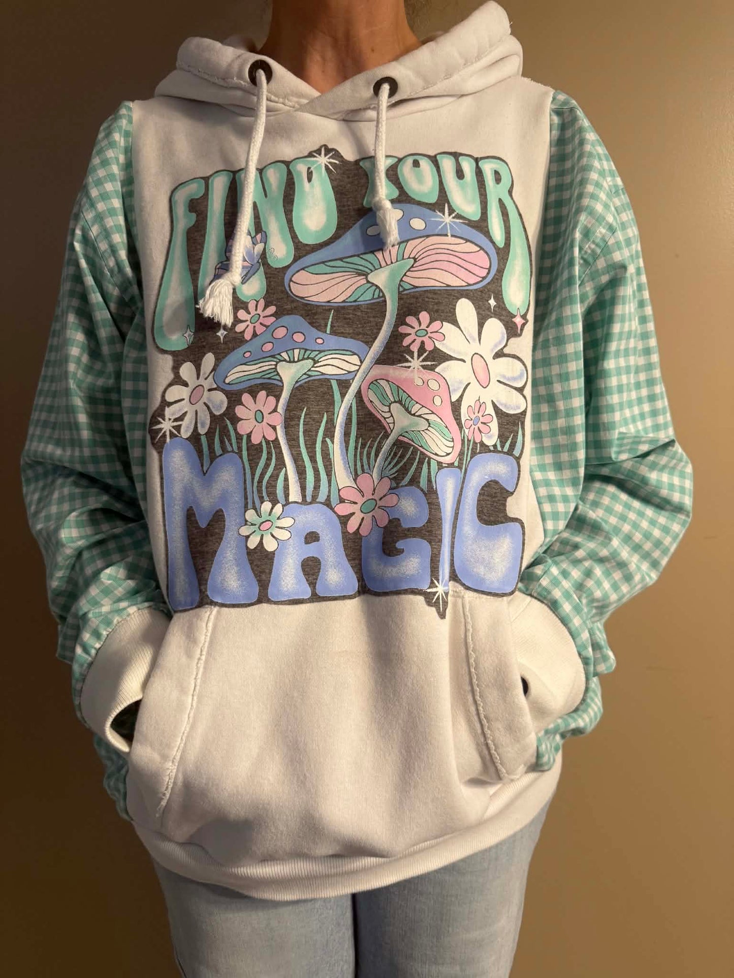 Upcycled Hoodie / Sweatshirt - Find Your Magic (2XL)